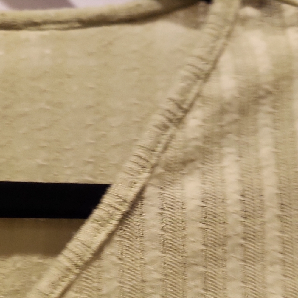 Green Ribbed Ruched Tie Front Blouse - Picture 6 of 11